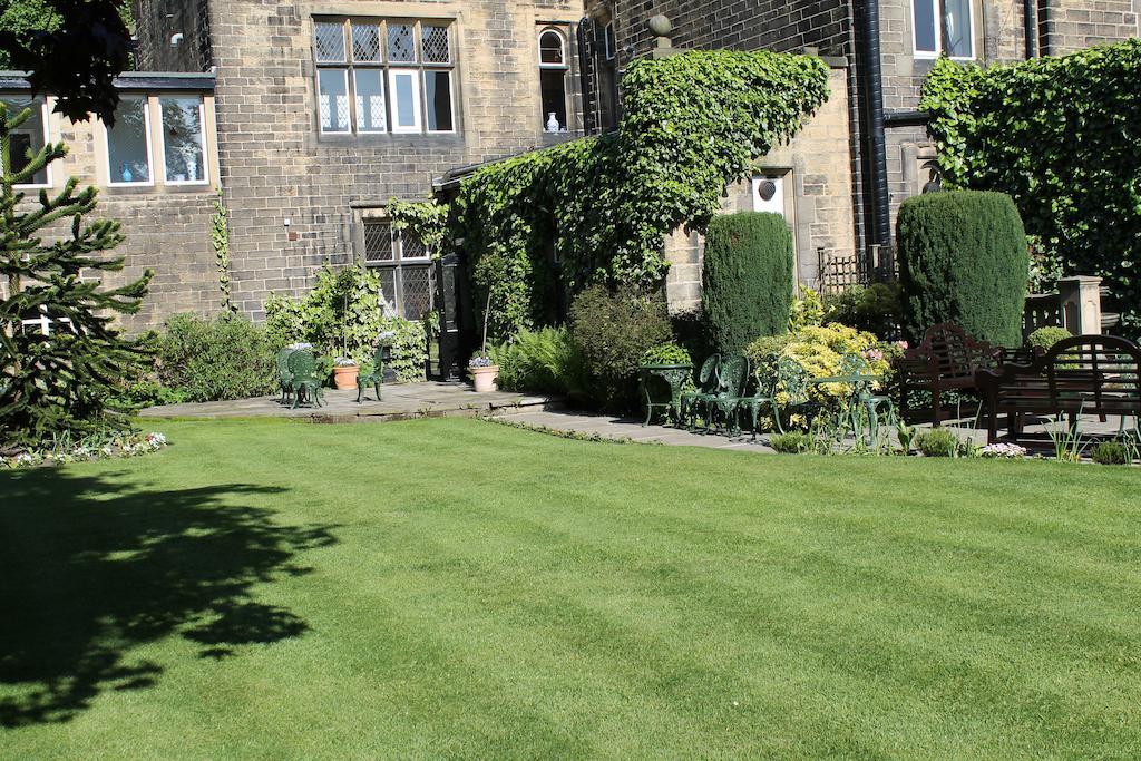 Oakwood Hall Hotel Bingley Esterno foto